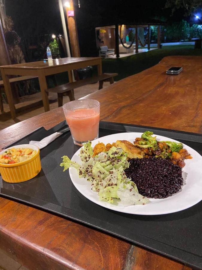 Bahia Surf Camp Hotel Abrantes Екстериор снимка