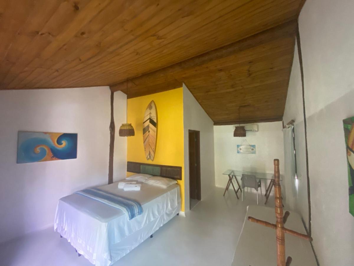 Bahia Surf Camp Hotel Abrantes Екстериор снимка