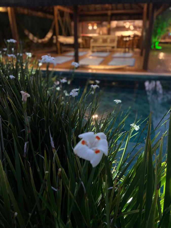 Bahia Surf Camp Hotel Abrantes Екстериор снимка
