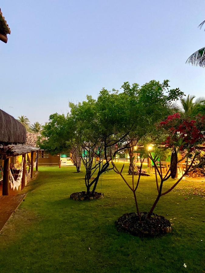 Bahia Surf Camp Hotel Abrantes Екстериор снимка