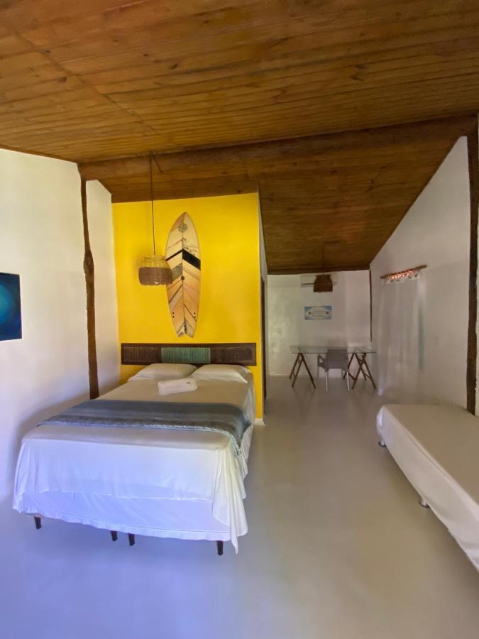Bahia Surf Camp Hotel Abrantes Екстериор снимка