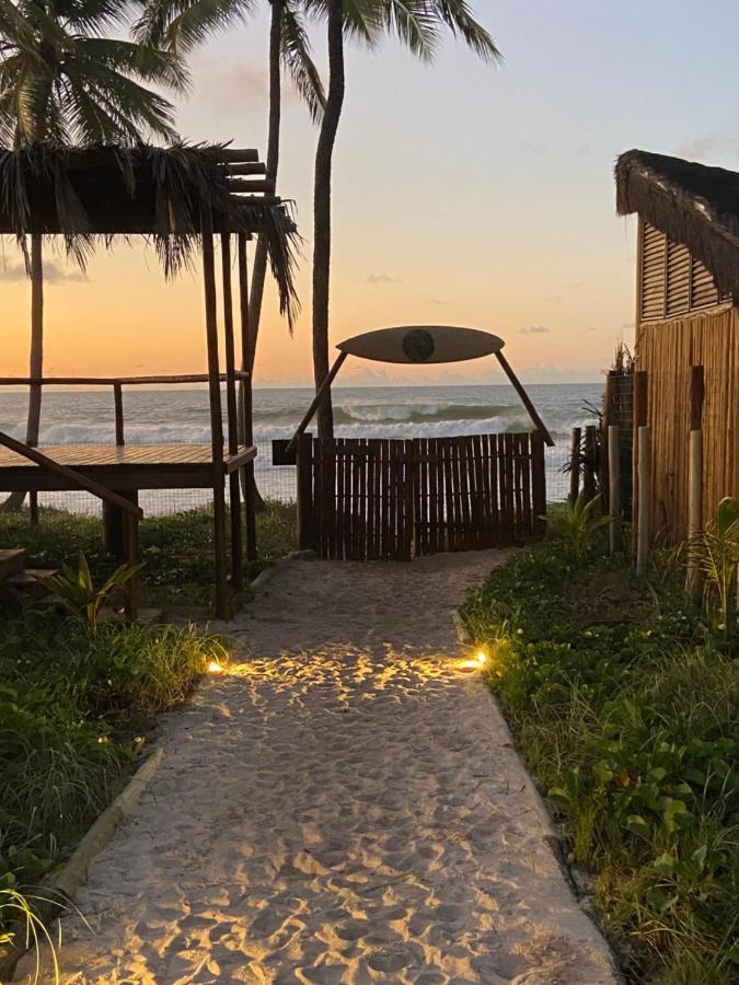 Bahia Surf Camp Hotel Abrantes Екстериор снимка